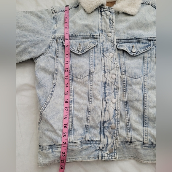 American Eagle denim jacket with faux fur lining size small - Picture 5 of 12